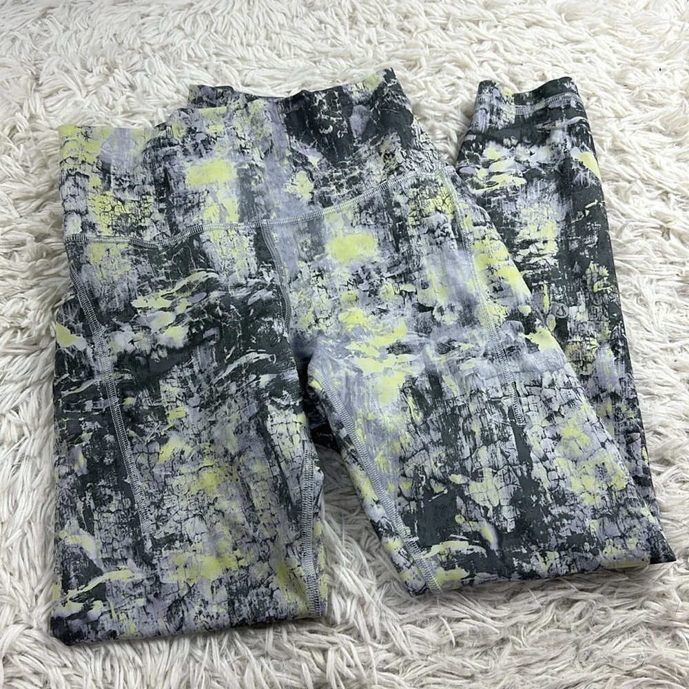 Lululemon Wunder Train High-Rise Tight with Pockets 25